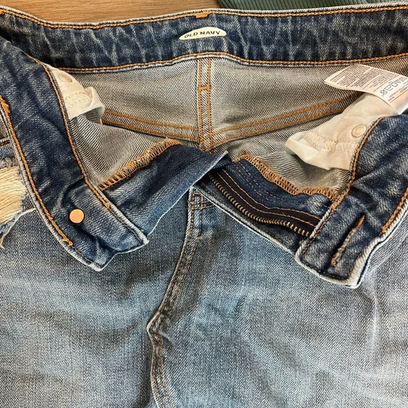 Old Navy Distressed Jean Skirt - Picture 4 of 6